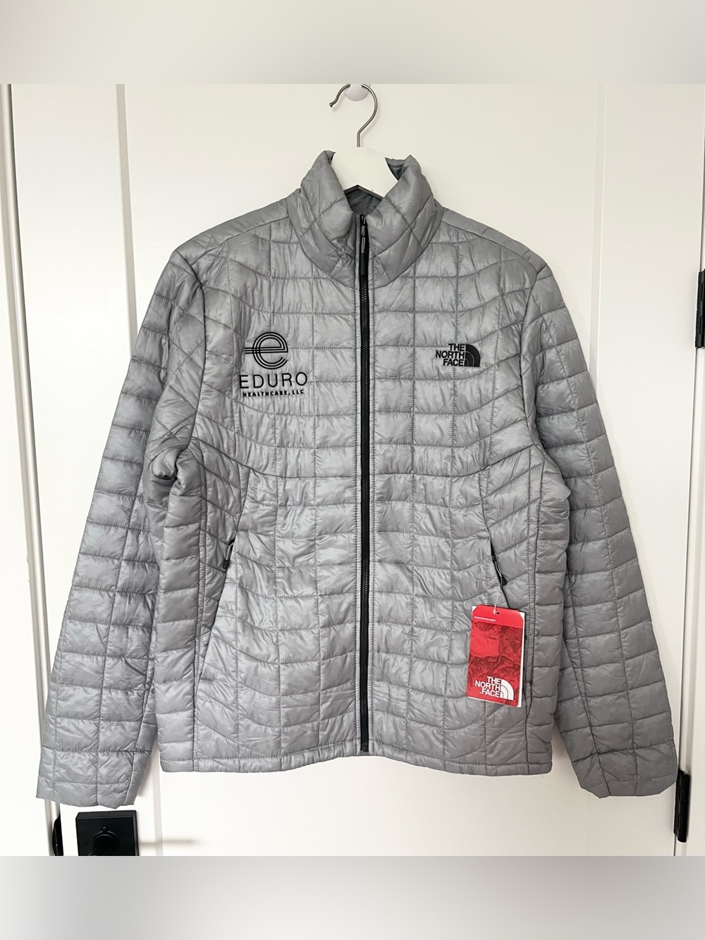 NWT The North Face ThermoBall Trekker Jacket Men Size S Grey Puffer Company Logo